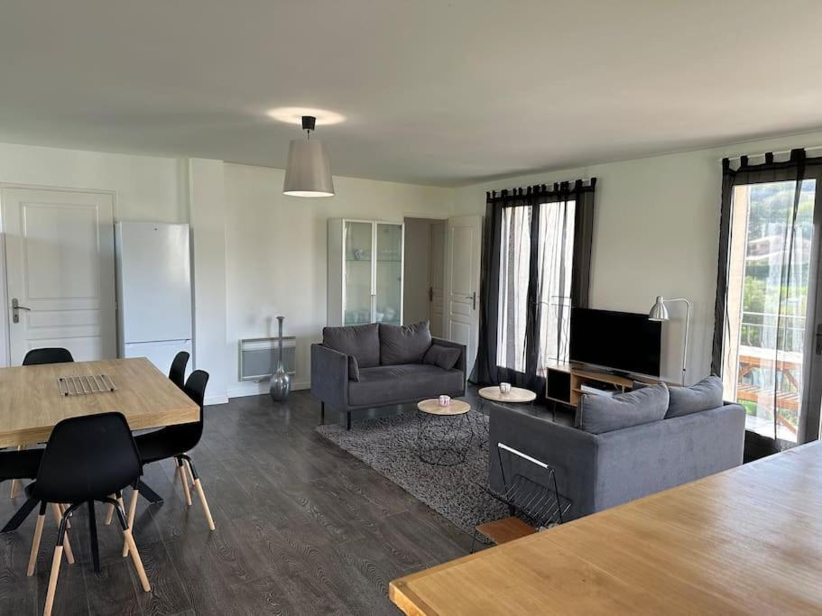 Villa Constance 3 Antibes - Spacieux Logement En Dernier Etage Buitenkant foto
