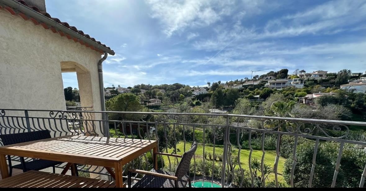 Villa Constance 3 Antibes - Spacieux Logement En Dernier Etage Buitenkant foto